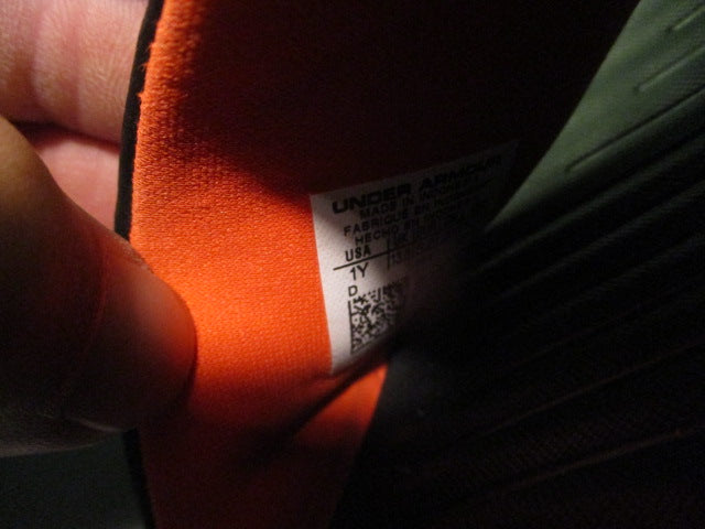 Load image into Gallery viewer, Used Under Armour Youth 1 Slide Sandal
