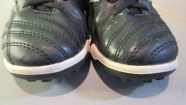 Load image into Gallery viewer, Used Diadora Forza Youth 2Y Turf Soccer Shoes
