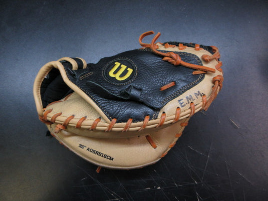 Used Wilson 32" Youth A500 Series Catcher's Mitt - RHT