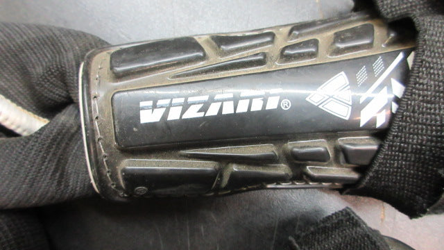 Load image into Gallery viewer, Used Vizari Malaga Soccer Shin Guards - Youth
