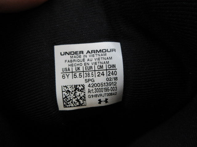 Load image into Gallery viewer, Used Under Armour Highlight 2 RM Football Cleats - Size Youth 6
