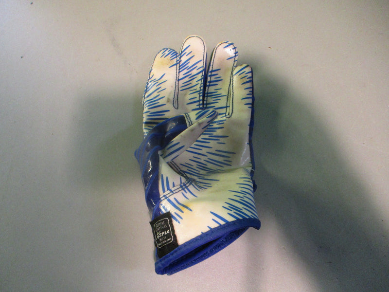 Load image into Gallery viewer, Used Cutters REV 3.0 Youth Medium Football Glove - LH
