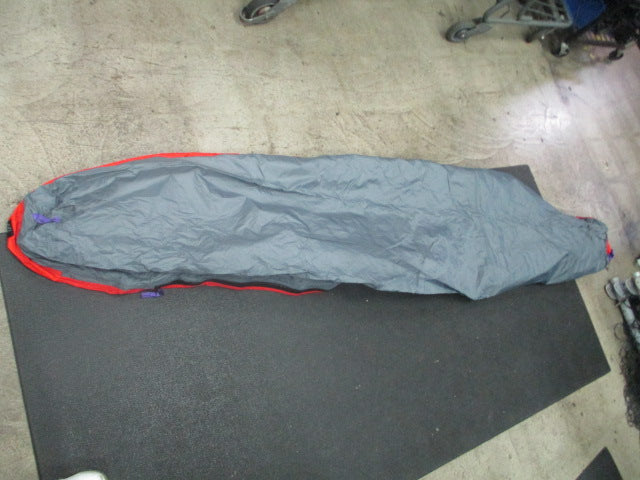 Load image into Gallery viewer, Used Mountain Hard Wear Sleeping Bag
