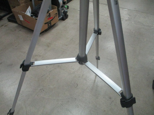 Used Davis & Stanford Traveler Tripod w/ Carry Bag