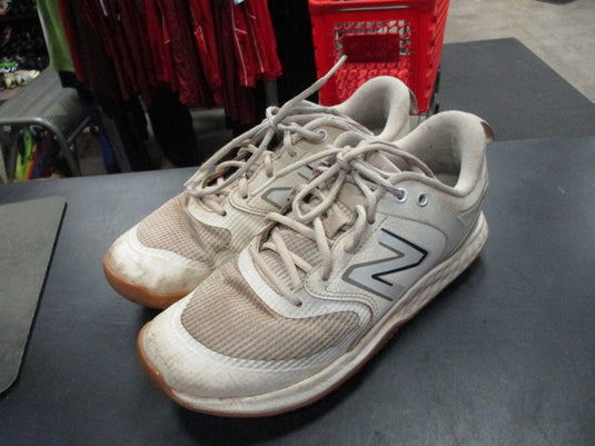 Used New Balance Turf Shoes Size 7