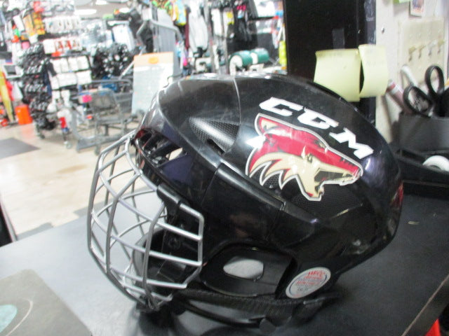 Load image into Gallery viewer, Used CCM FL40 S Hockey Helmet W/ Mask
