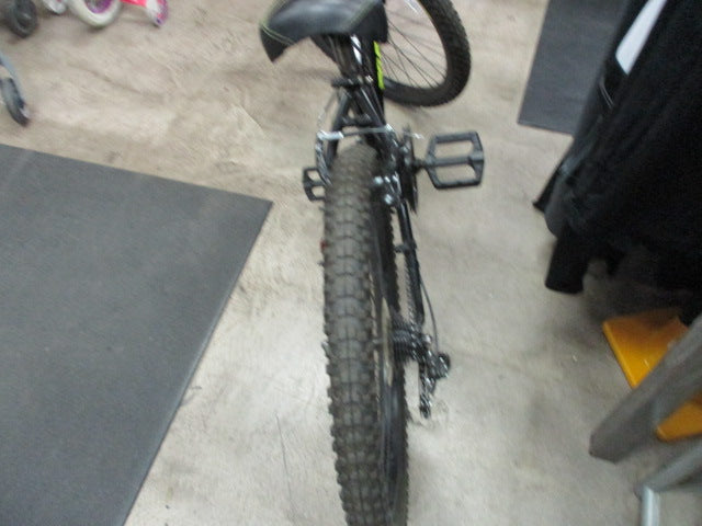 Load image into Gallery viewer, Used Mongoose Excursion 20&quot; 21 Speed Kids Mountain Bike

