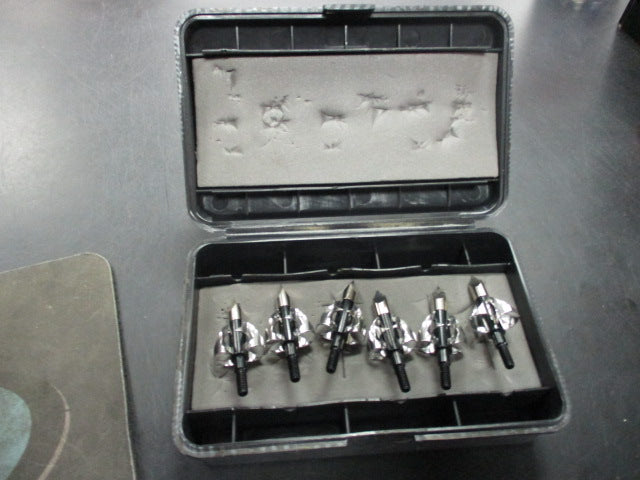 Load image into Gallery viewer, Used Steel Tip 100 Grain Archery Points Arrow Hooked Curved Blades 6-Piece
