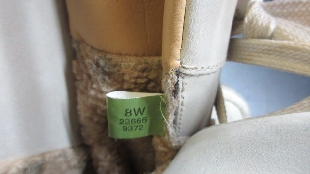 Load image into Gallery viewer, Used Timberland Mukluk Winter Boots - Size 8
