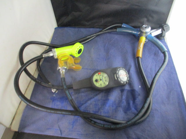 Load image into Gallery viewer, Used Oceanic Dual Stage Regulator w/ Computer
