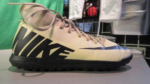 Used Nike Mercurial Superfly 9 Club Youth 2.5Y Indoor Soccer Turf Cleats