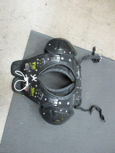 Used Schutt Y Flex 2.0 Size XSmall Shoulder Pads