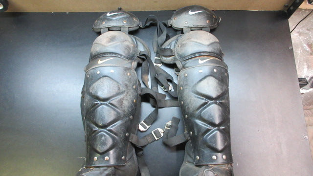 Load image into Gallery viewer, Used Nike Catchers Shin Guards - 16"
