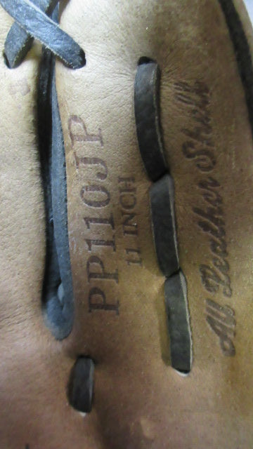 Used Rawlings Derek Jeter 11" Glove - RHT