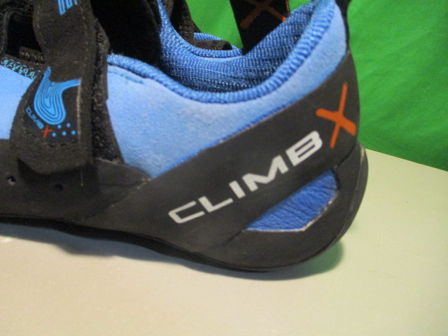 Load image into Gallery viewer, Used Climb X Rave Strap Size 8.5 Climbing Shoes
