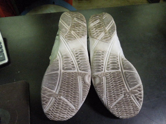 Used Varsity Edge Cheer Shoes Size 9.5