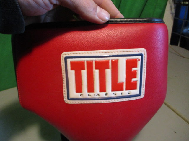 Load image into Gallery viewer, Used Title Size Small Boxing Groin Protector
