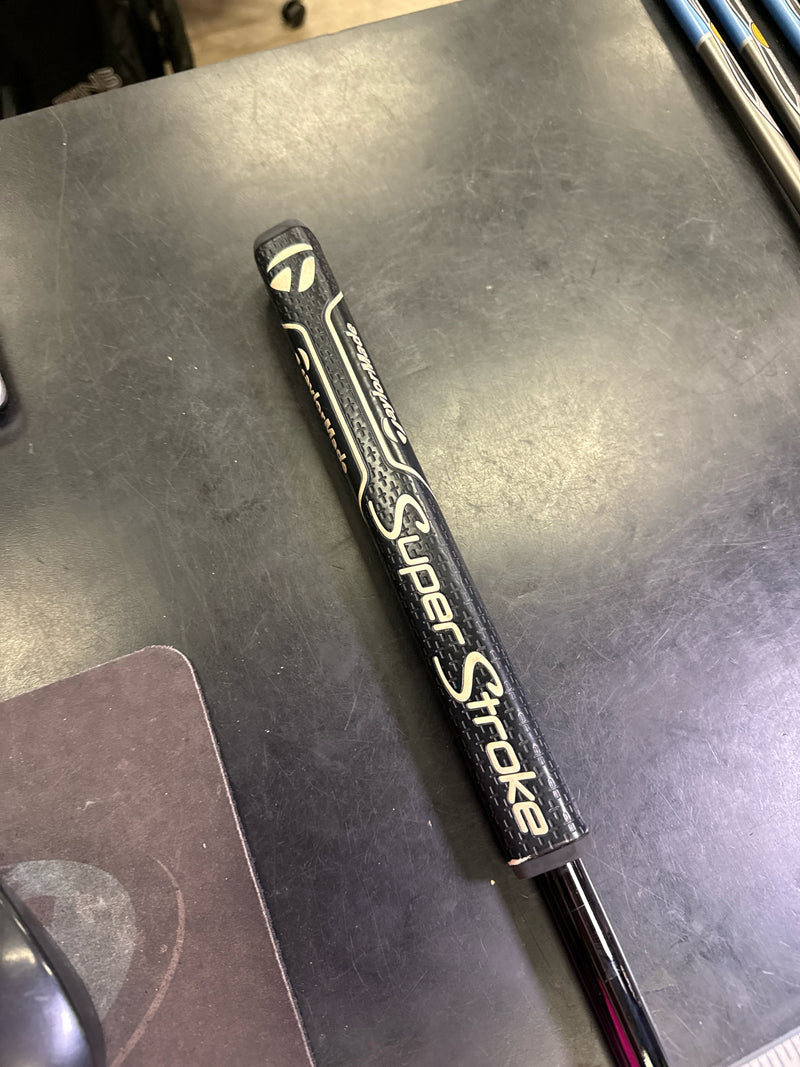 Load image into Gallery viewer, Used TaylorMade Spider S Platinum Pure Roll 65G Offset Right Hand Mallet Putter
