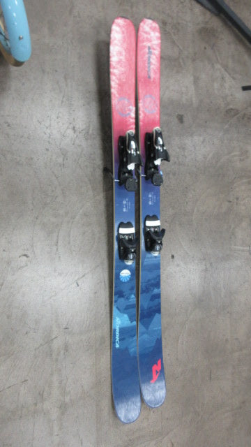 Used Nordica Stana Ann 93 161Cm Downhill Skis W/ Look Bindings