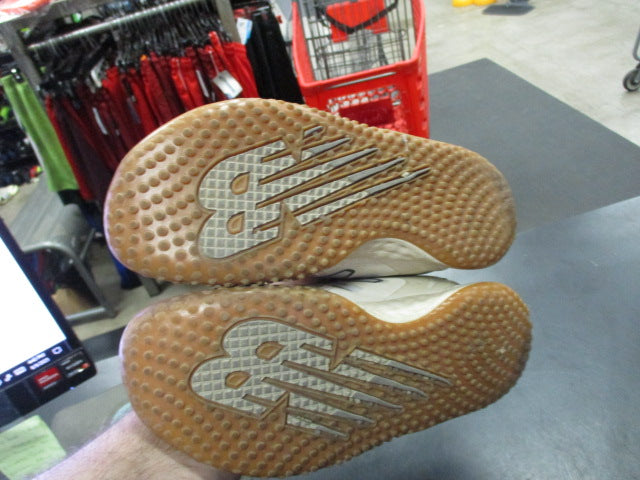 Load image into Gallery viewer, Used New Balance Turf Shoes Size 7
