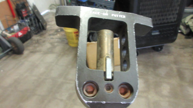Load image into Gallery viewer, Used Face-On Reeso-Cook 46&quot; Belly Putter - RH
