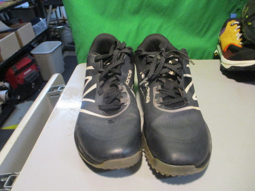 Used New Balance Size 10 Lacrosse Turf Shoes