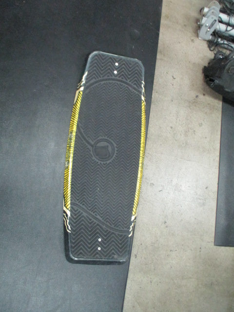 Load image into Gallery viewer, Used Liquid Force Signal 40&quot; Wakeskate
