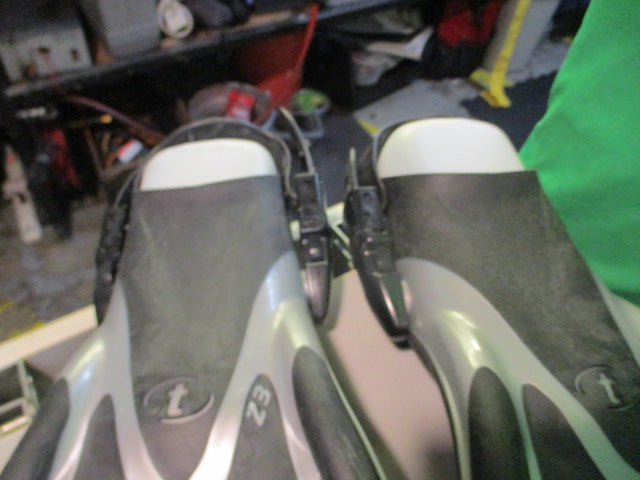 Load image into Gallery viewer, Used Tusa X-Pert Z-3 Zoom Size XS-S 24&quot; Dive Fins
