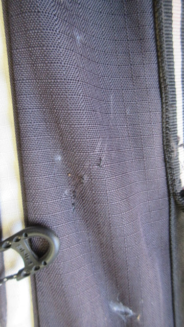 Load image into Gallery viewer, Used Ping E2 Enhanced Ergonomics Golf Stand Bag w/ Carry Strap - wear
