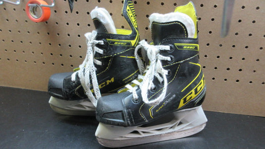Used CCM Supe Tacks 9350 Hockey Skates - Size 11k
