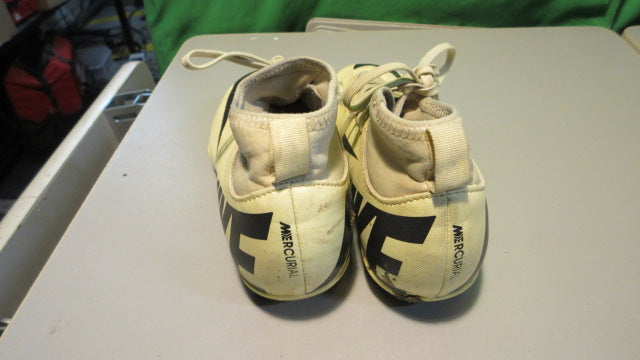 Load image into Gallery viewer, Used Nike Mercurial Superfly Youth 3.5 Soccer Cleats
