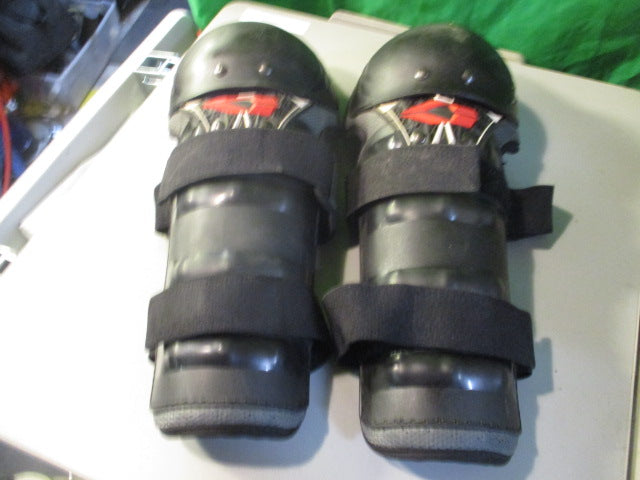Load image into Gallery viewer, Used EVS MX Shin Pads
