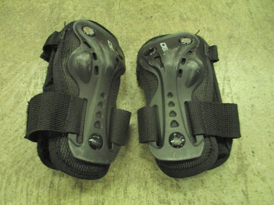 Used DBX Youth Skating Wrist Guards