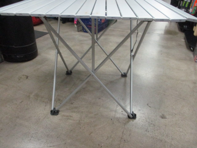 Load image into Gallery viewer, Used Portable Folding Camp Table (Damaged Still Usable)
