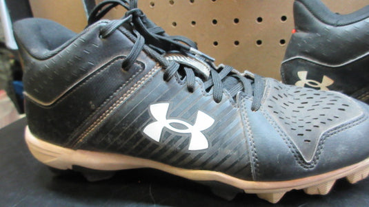 Used Under Armour Leadoff Baseball Cleats - Size 8