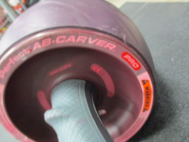 Load image into Gallery viewer, Used Perfect AB - Carver Pro Ab Roller
