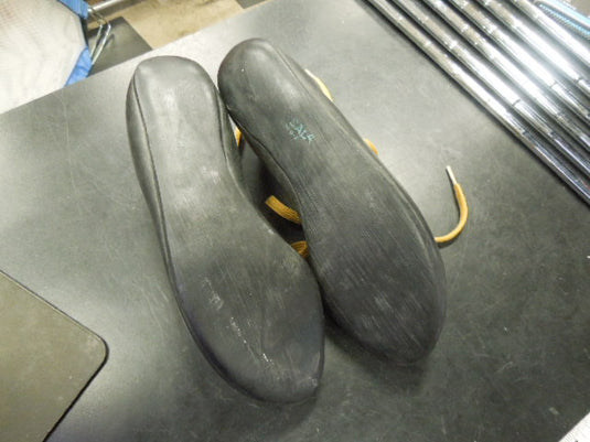 Used Boreal Diablo Climbing Shoes Size 10