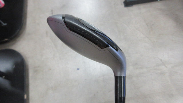 Load image into Gallery viewer, Used Taylor Made 3 Hybrid SLDR Golf Club
