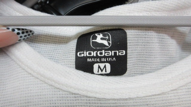 Load image into Gallery viewer, Used Giordana Cycling Sleeveless Baselayer - Size Medium
