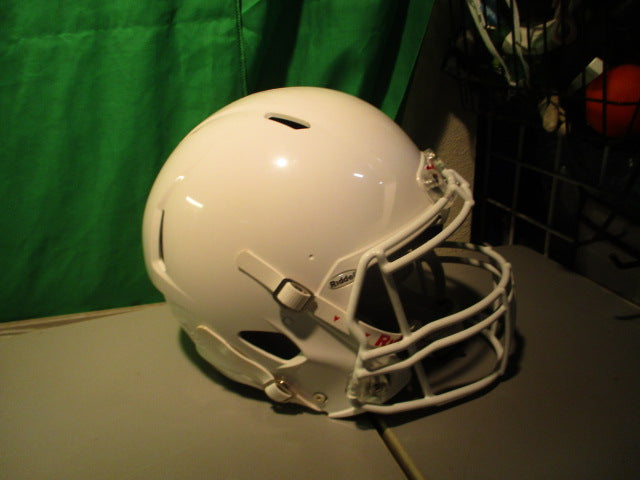 Load image into Gallery viewer, Used Riddell 2023 Victor S/M Football Helmet (Jawpads Behind Counter)
