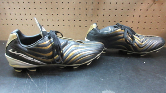 Used Umbro Soccer Cleats - Size 10
