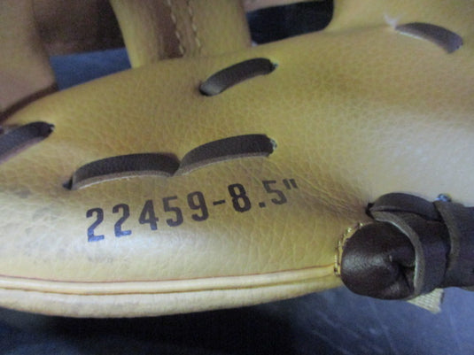 Used Franklin 8.5" Ready To Play Glove - RHT