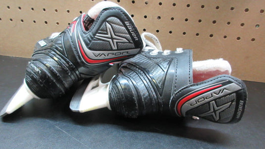 Used Bauer Vapor X300 Jr Hockey Skates - Size Youth 8