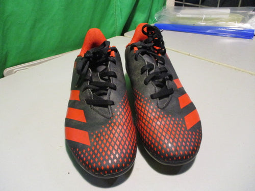 Used Adidas Predator Size Youth 5 Soccer Cleats