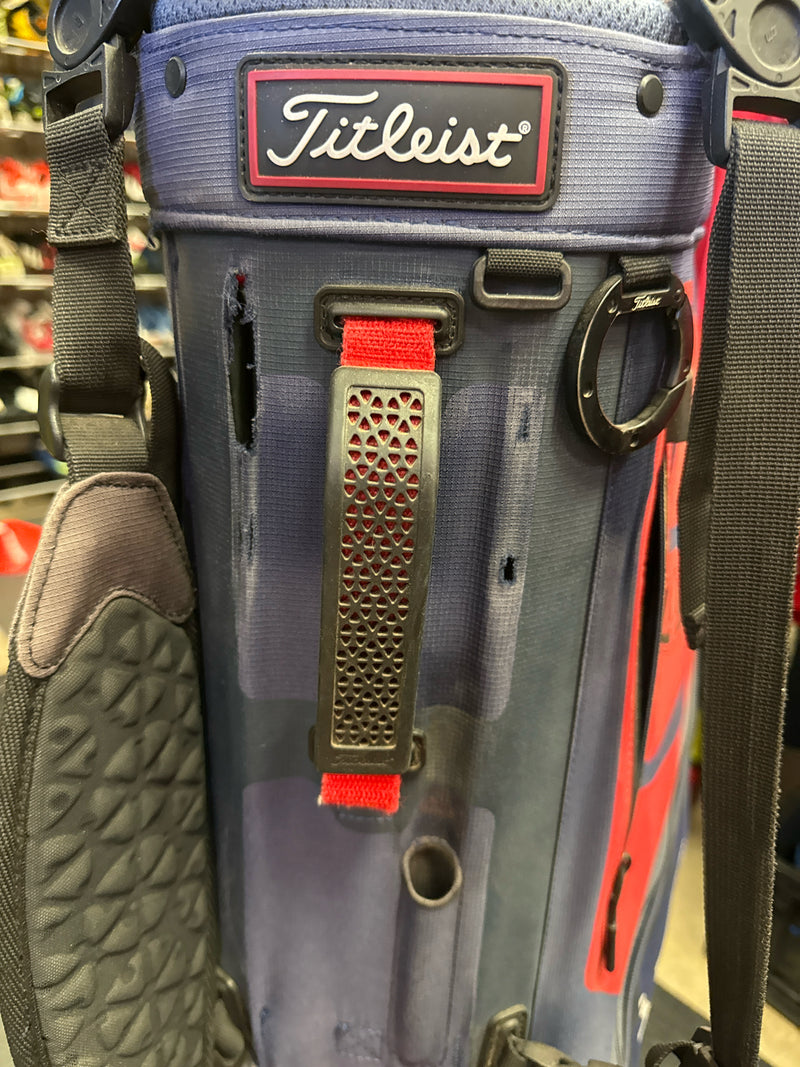 Load image into Gallery viewer, Heavy Use Titleist 4 Players Golf Stand Bag
