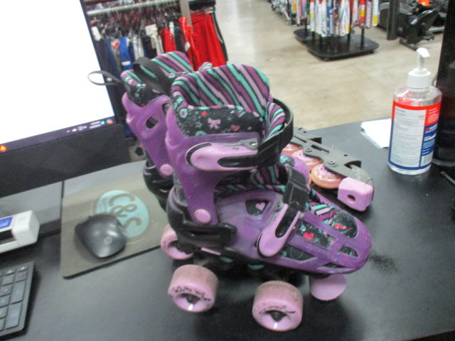 Load image into Gallery viewer, Used Roller Derby 2 In 1 Adjustable Skates Size 12- 2
