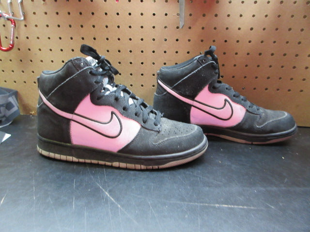 Load image into Gallery viewer, Used Nike Dunk High Pro SB Sneakers - Size 7
