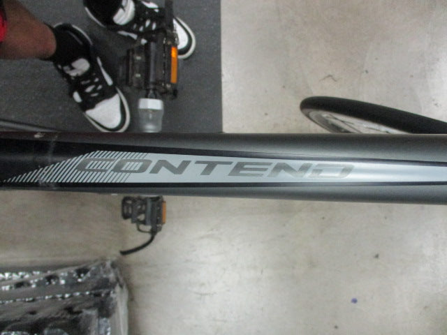 Load image into Gallery viewer, Used Giant Contend 26&quot; 16 Speed Road Bike
