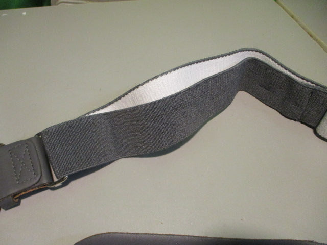 Load image into Gallery viewer, Used Mizuno Adult Gray Baseball Belt
