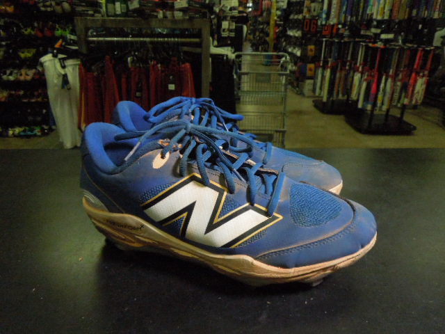 Load image into Gallery viewer, Used New Balance Fresh Foam 3000v7 Metal Cleats Size 8 - 8.5
